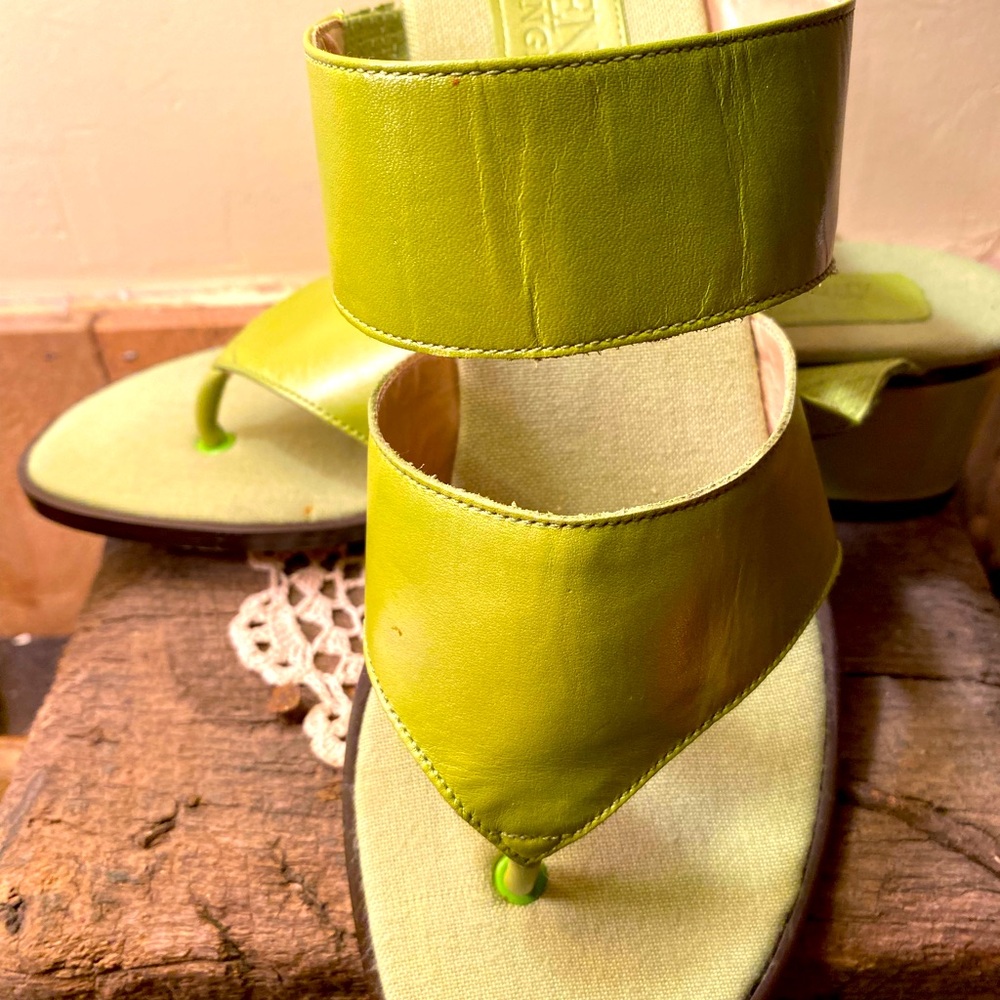 Enzo Angiolini..Block Heel Slip On Thong Sandals..Size 9M..Never Worn